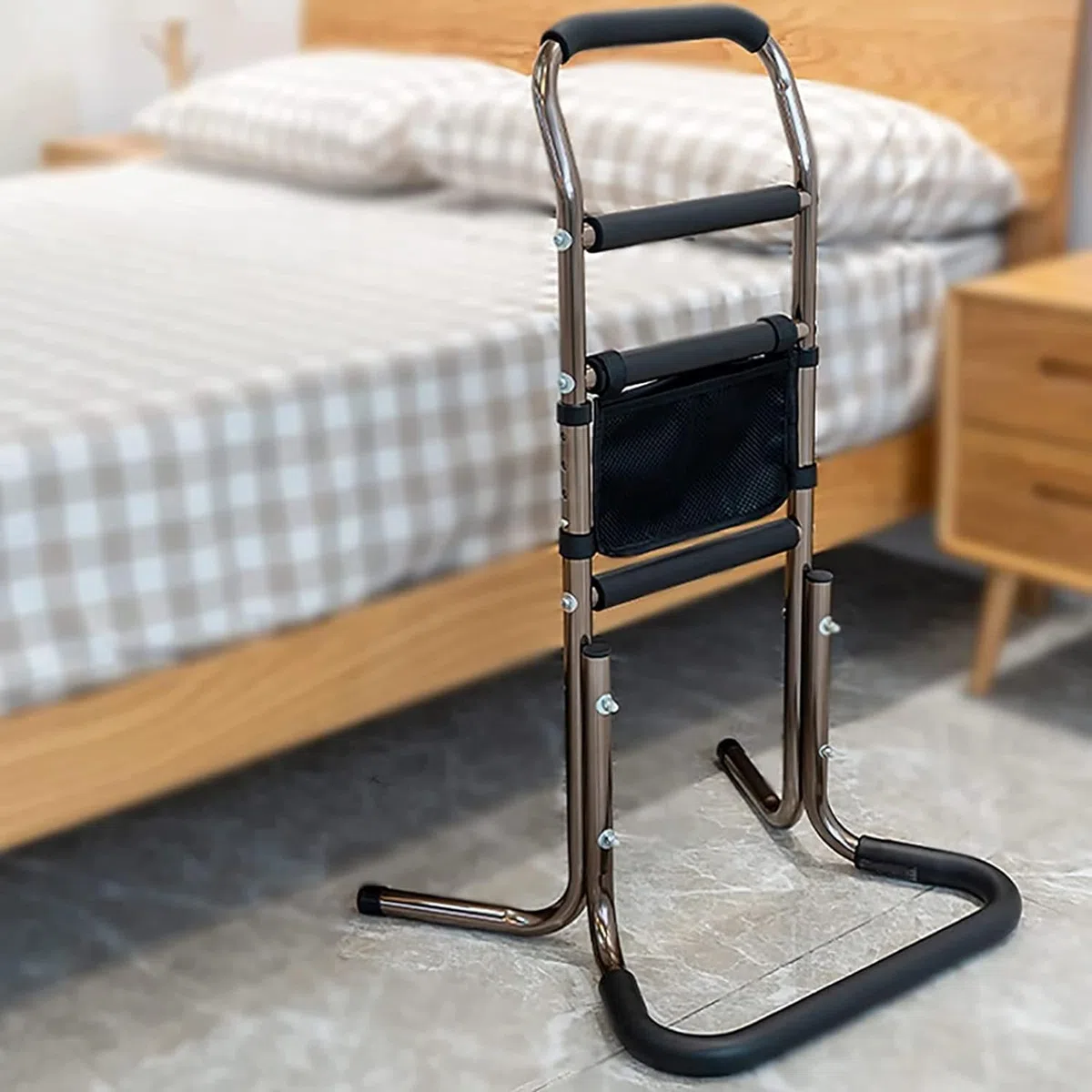 Supporto mobile per alzarsi e sedersi, struttura di supporto con 4 maniglie, supporto per sedili più vecchi, supporto per il letto, maniglia regolabile in altezza per anziani, portata 136 kg