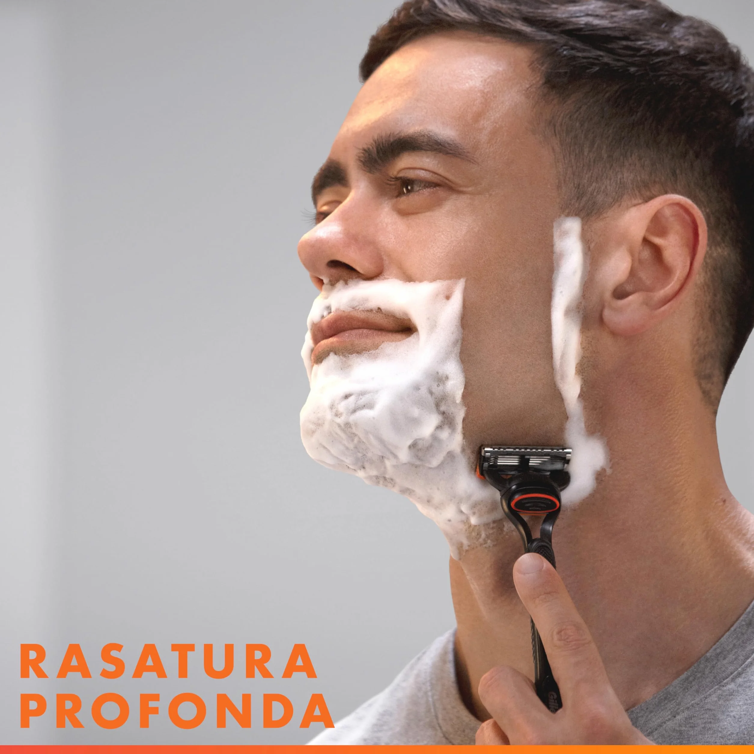 Gillette Fusion5 12 Lamette di Ricambio per Rasoio Barba Manuale, con Striscia Lubrificante e 6 Lame