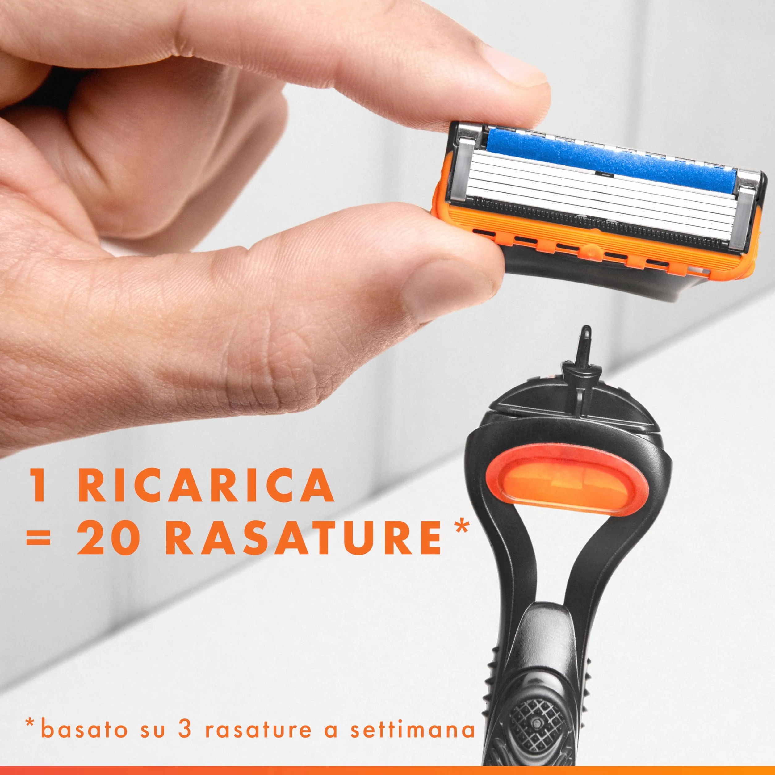 Gillette Fusion5 12 Lamette di Ricambio per Rasoio Barba Manuale, con Striscia Lubrificante e 6 Lame