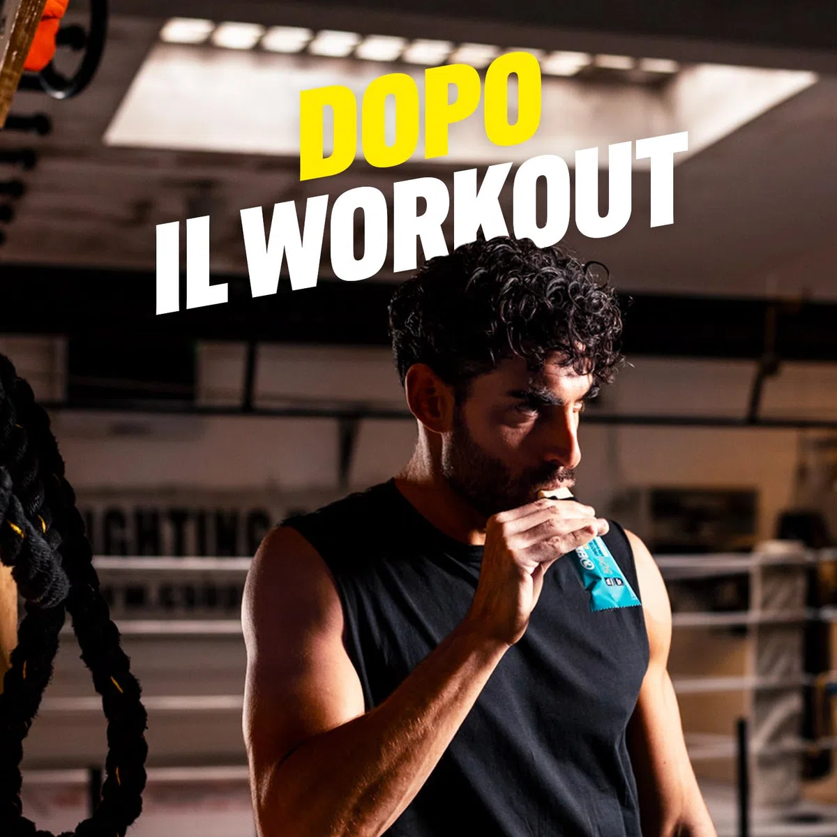 Enervit Pure-Pro Protein Bar 50% Dark Choco, Barrette Proteiche Senza Zucchero e Senza Glutine, Snack Proteici con 30g Proteine, Post Workout Intensi, Gusto Cioccolato Fondente, 25 Barrette da 55g